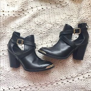 Rock & Republic chunky heel booties
